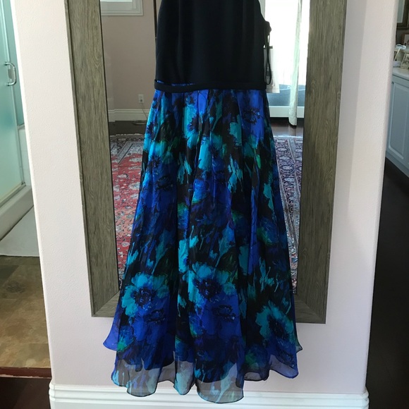 Cocktail Dresd - Picture 6 of 8